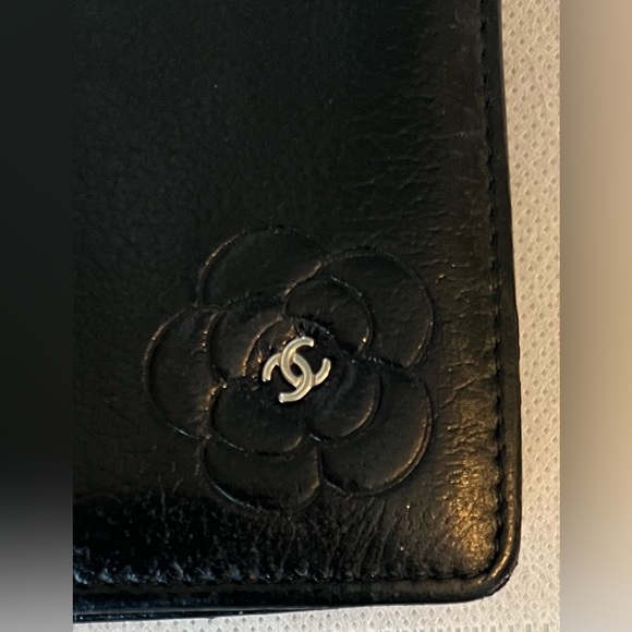CHANEL Camellia Coco Black Leather Bifold Long Wallet - Picture 6 of 16